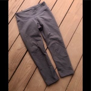 Fabletics cropped dark grey leggings